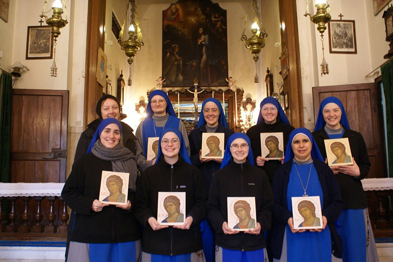 Final mass and blessing of the icons.