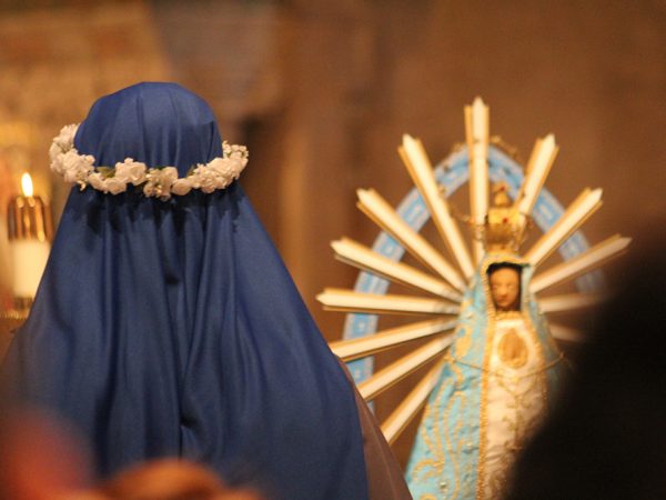 Love of the Blessed Virgin Mary